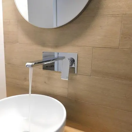 Novantuno פולינאנו א מארה