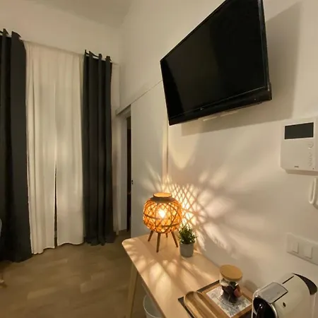 Novantuno Oda ve Kahvaltı